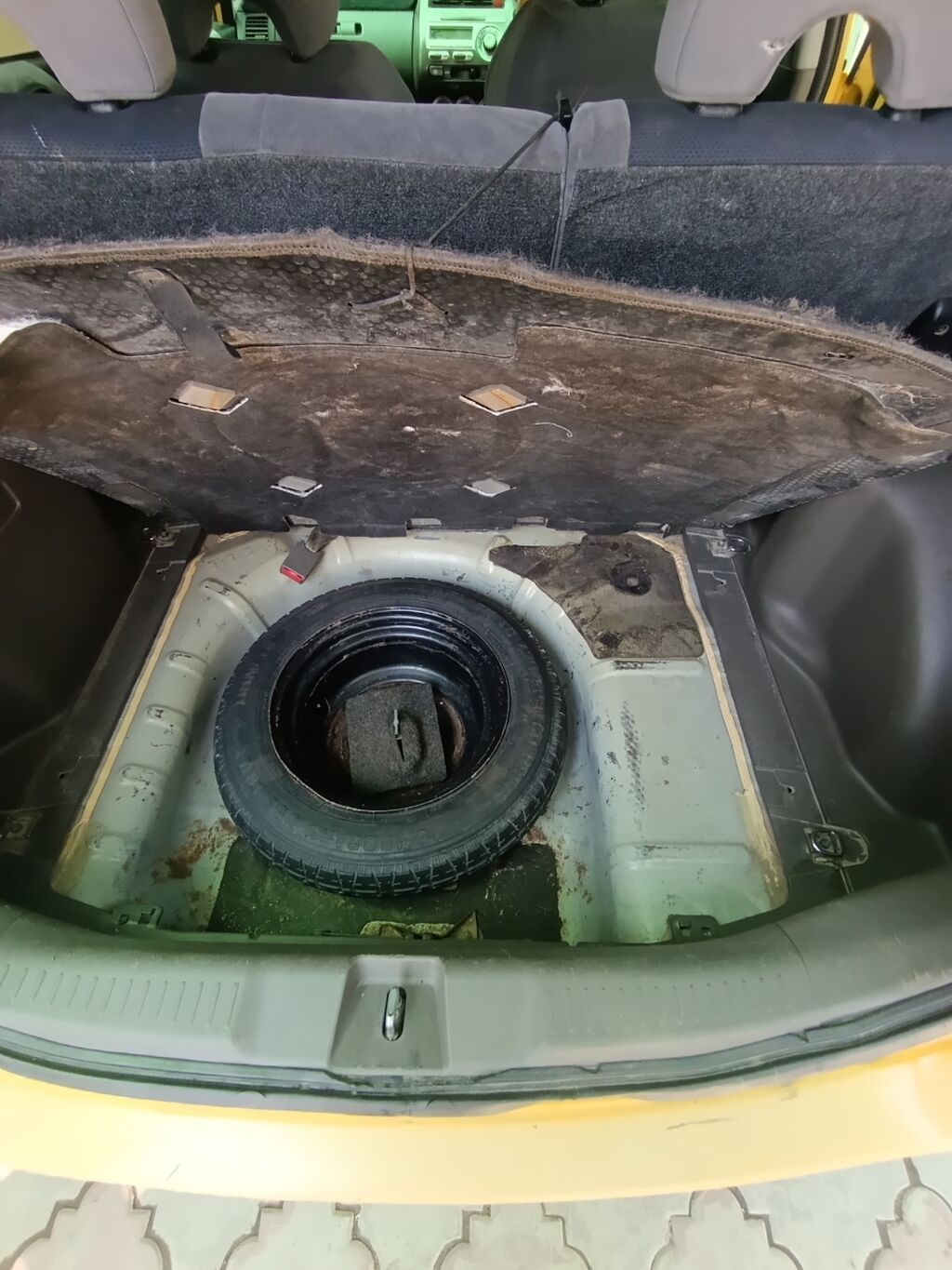 Honda Fit: 2004 г., 1.3 л, Вариатор, Бензин: фото 6