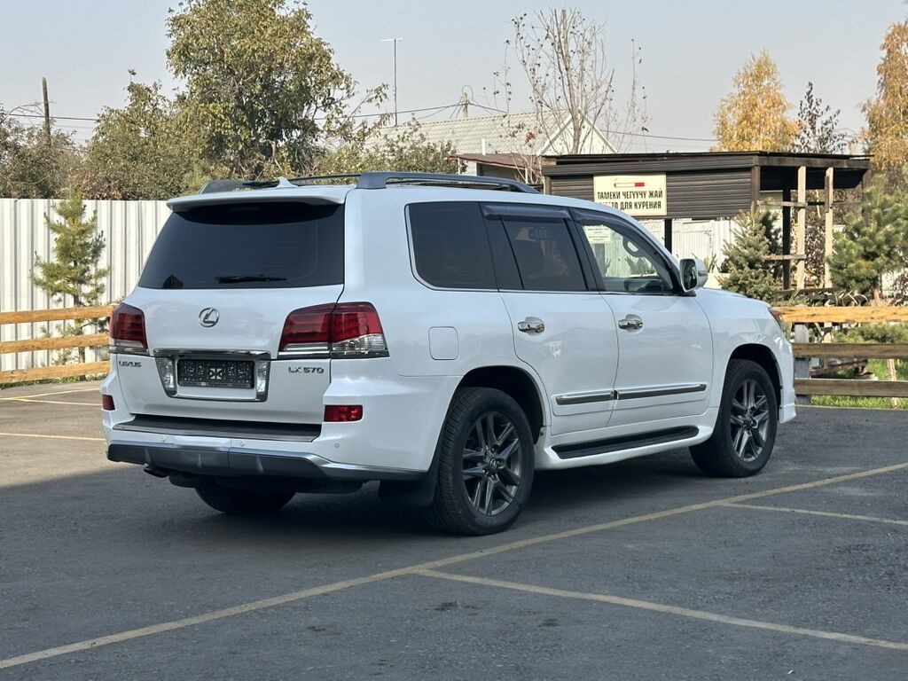 Lexus LX: 2013 г., 5.7 л, Автомат, Бензин, Внедорожник: фото 5
