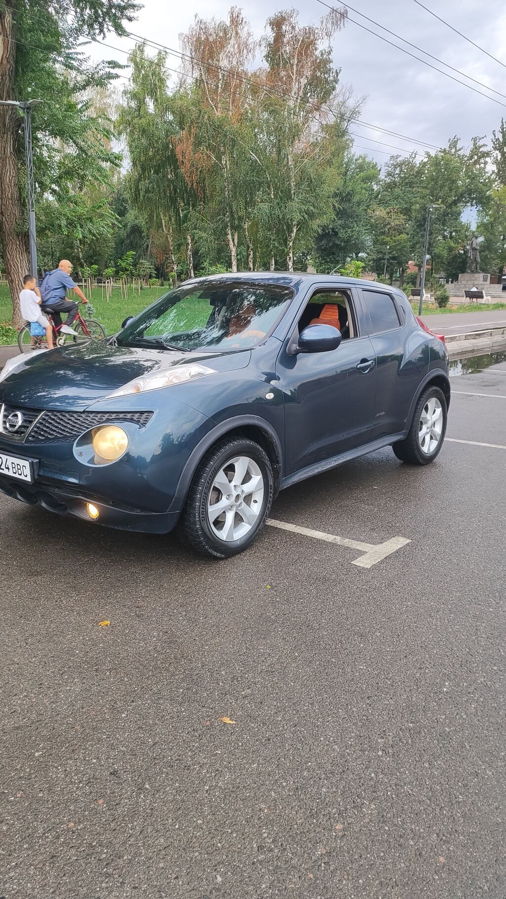 Nissan Juke: 2012 г., 1.6 л, Автомат, Бензин, Кроссовер: фото 3