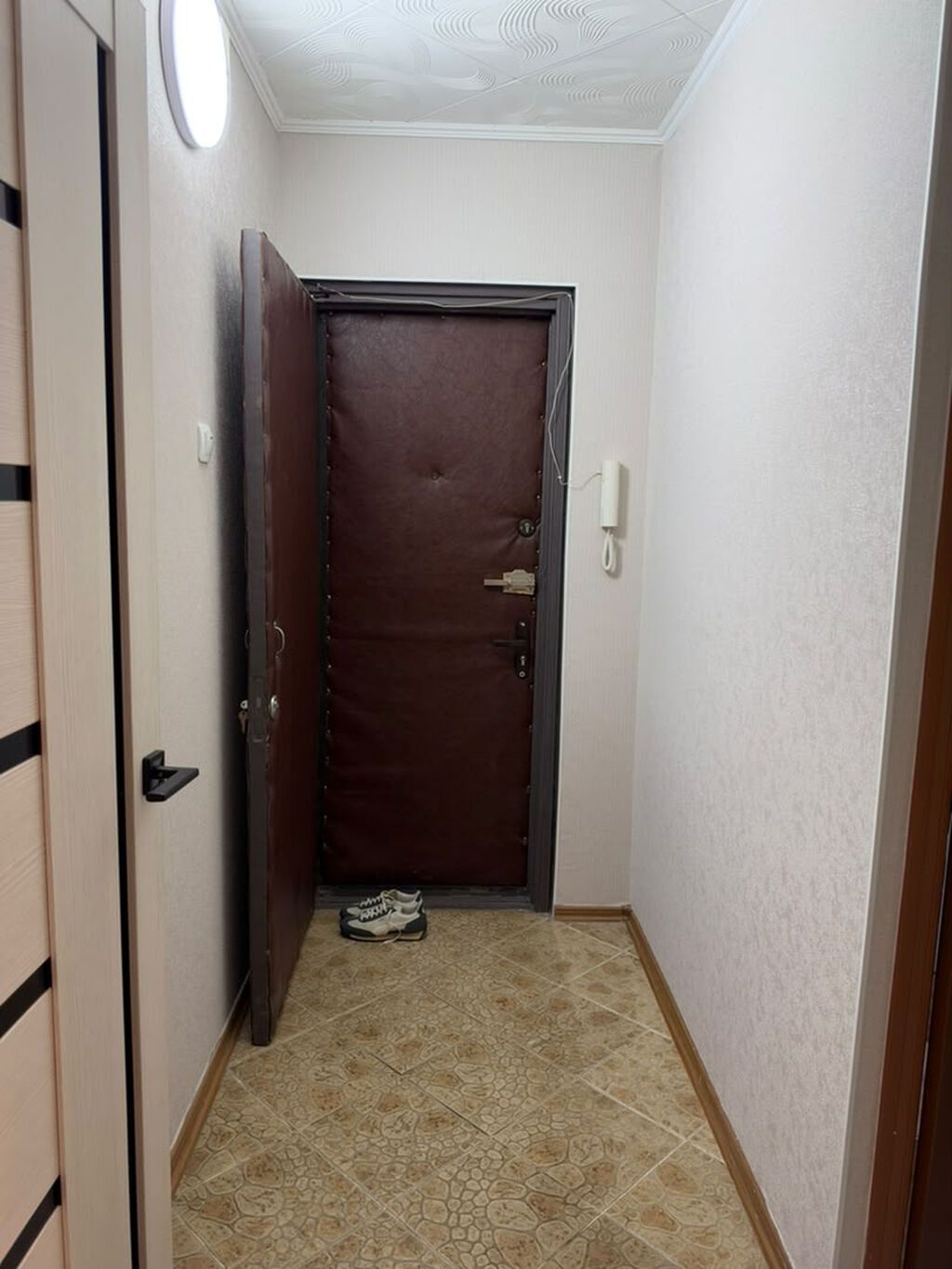 2 комнаты, 44 м², 11 мкр 104 серия, 2 этаж, Евроремонт: фото 8