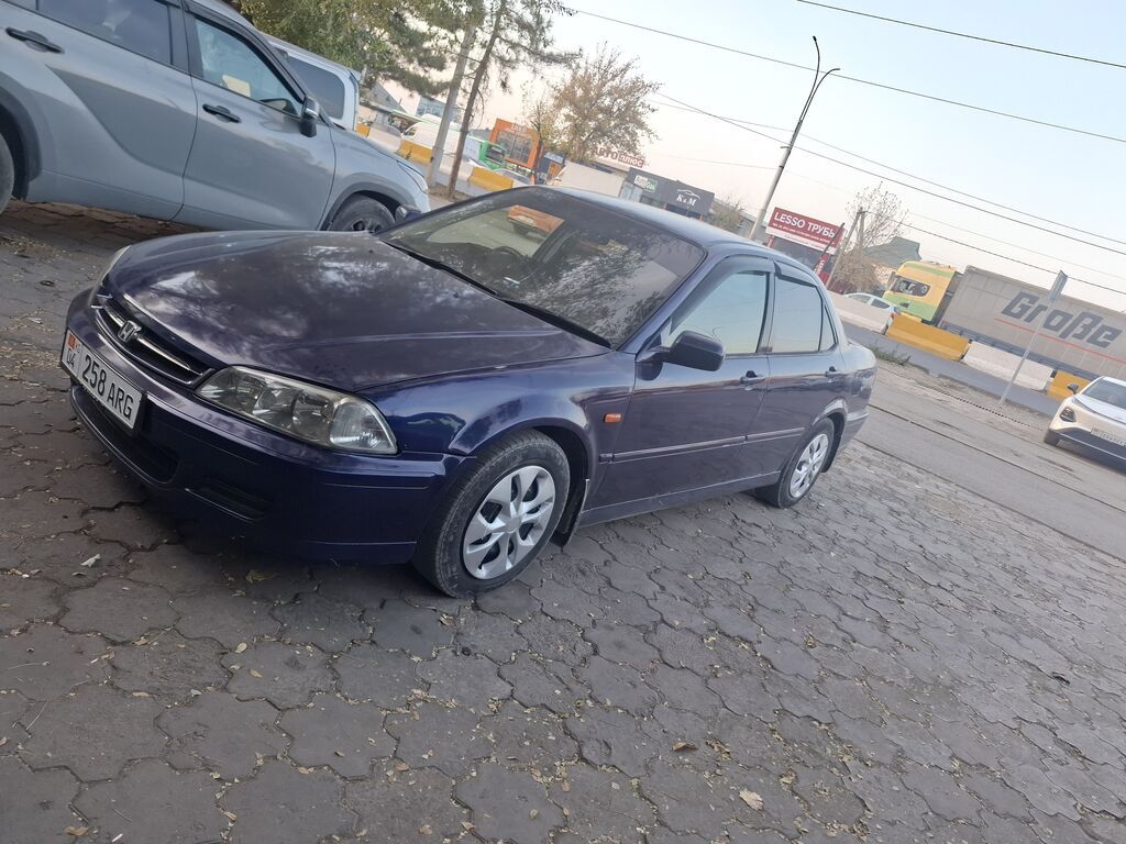 Honda Accord: 2002 г., 2 л, Автомат, Бензин, Седан: фото 3