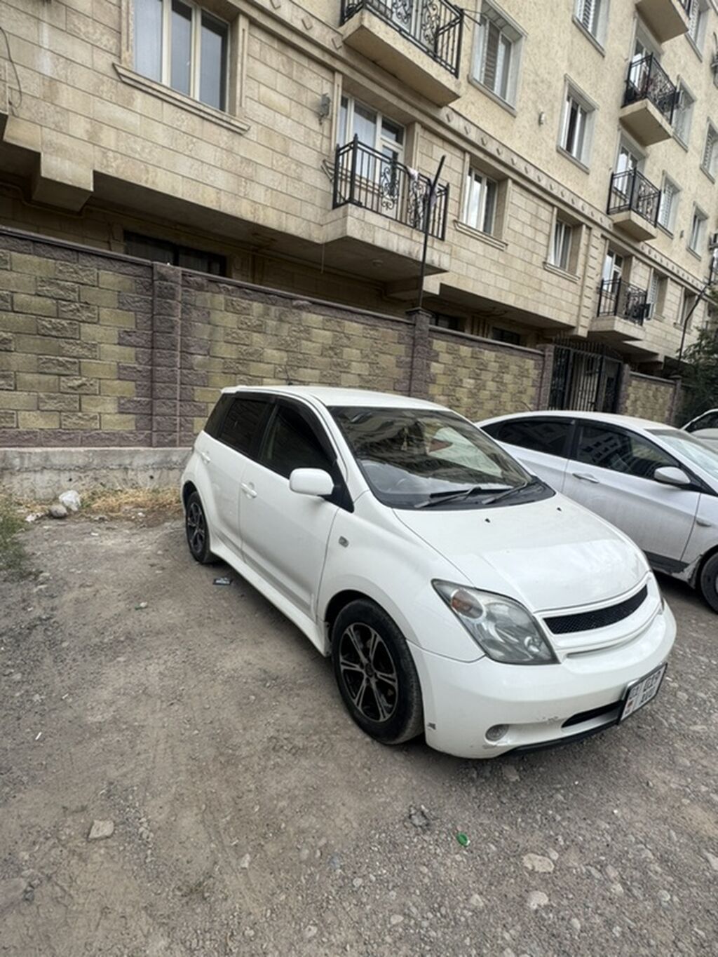 Toyota Ist: 2003 г., 1.5 л, Автомат, Бензин, Хэтчбэк: фото 3
