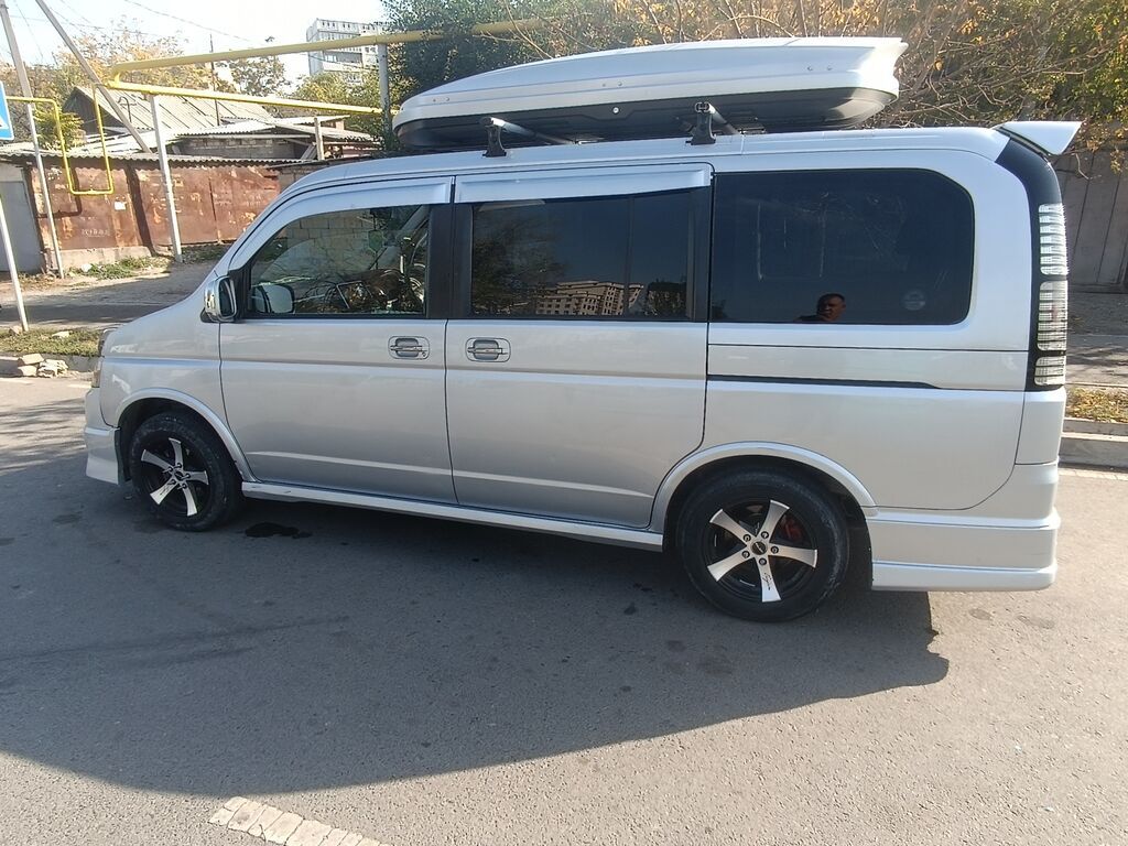Honda Stepwgn: 2003 г., 2 л, Автомат, Бензин, Минивэн: фото 4