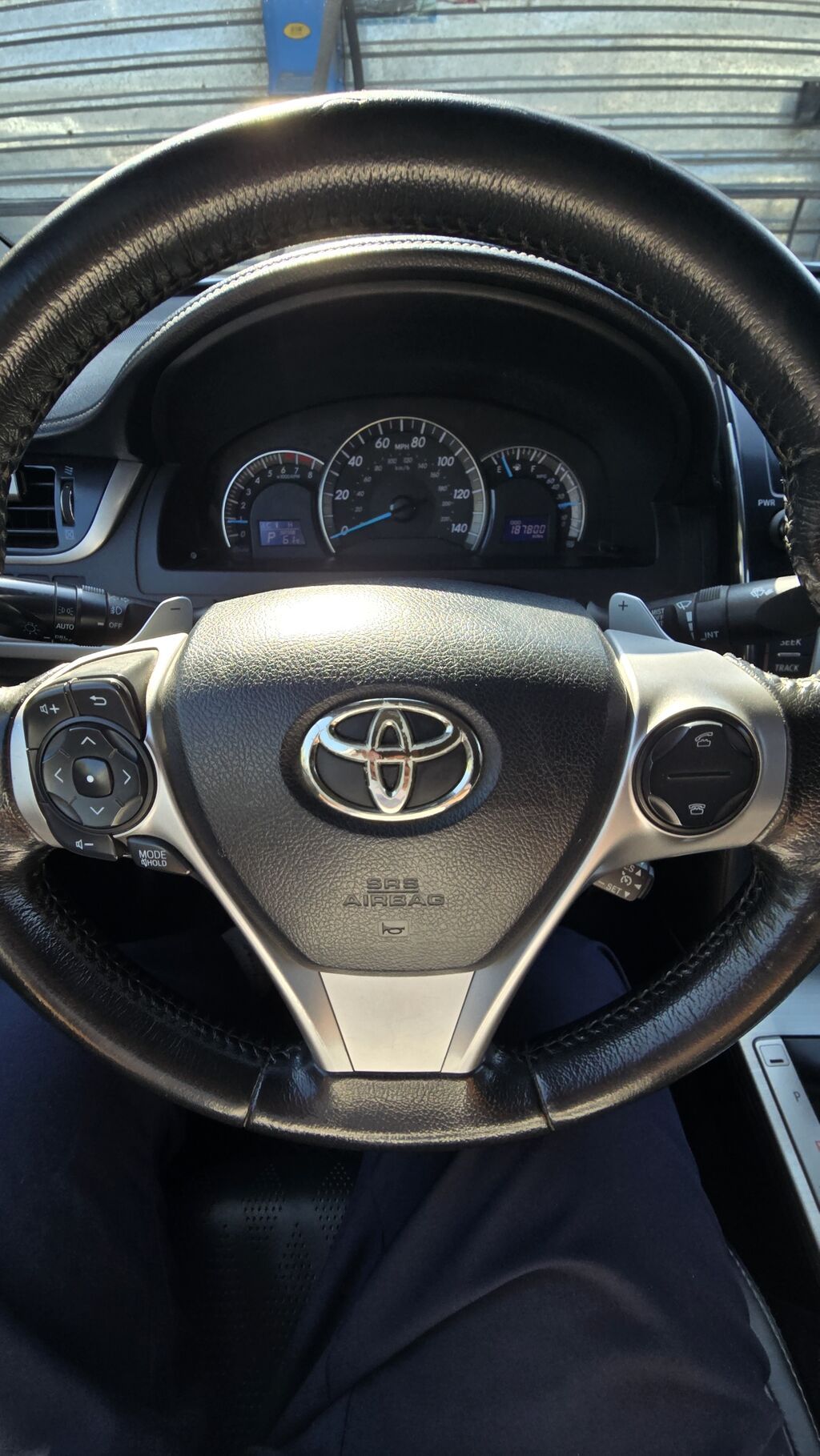 Toyota Camry: 2012 г., 2.5 л, Автомат, Бензин, Седан: фото 8