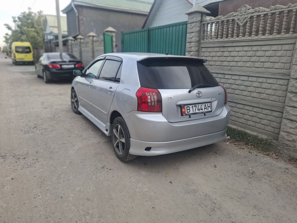 Toyota Allex: 2003 г., 1.5 л, Автомат, Бензин, Хэтчбэк: фото 4