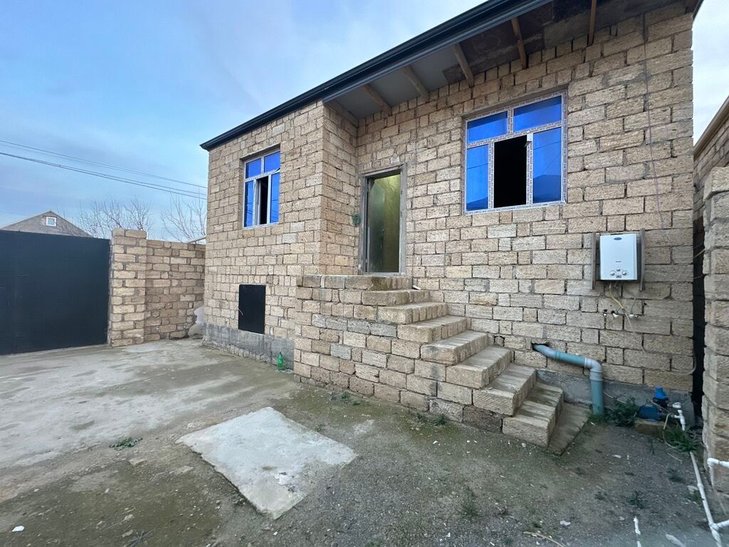 3 otaqlı, 110 kv. m, Kredit yoxdur, Orta təmir