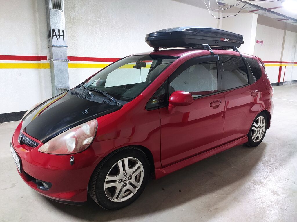 Honda Jazz: 2006 г., 1.5 л, Автомат, Бензин, Хэтчбэк: фото 3