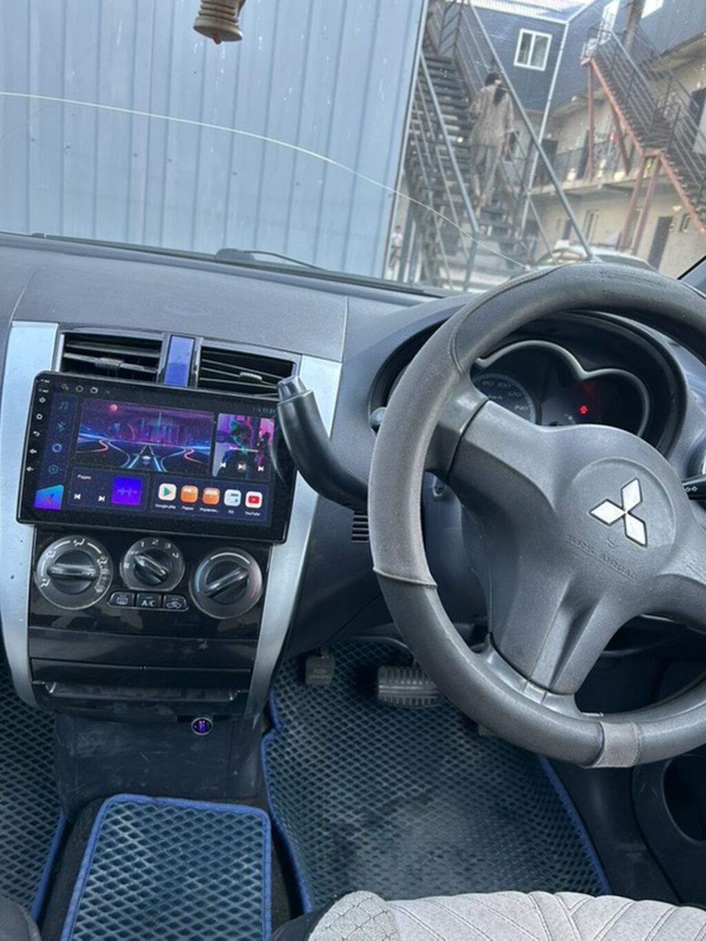 Mitsubishi Colt: 2003 г., 1.3 л, Вариатор, Бензин, Хэтчбэк: фото 6