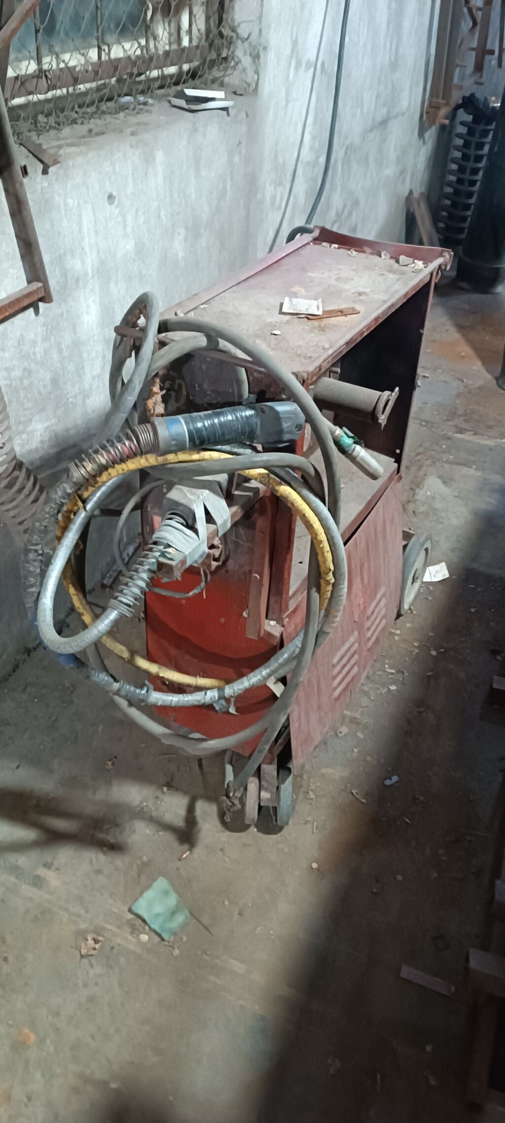 İşlənmiş Qaynaq aparatı Kontakt, Kredit yoxdur