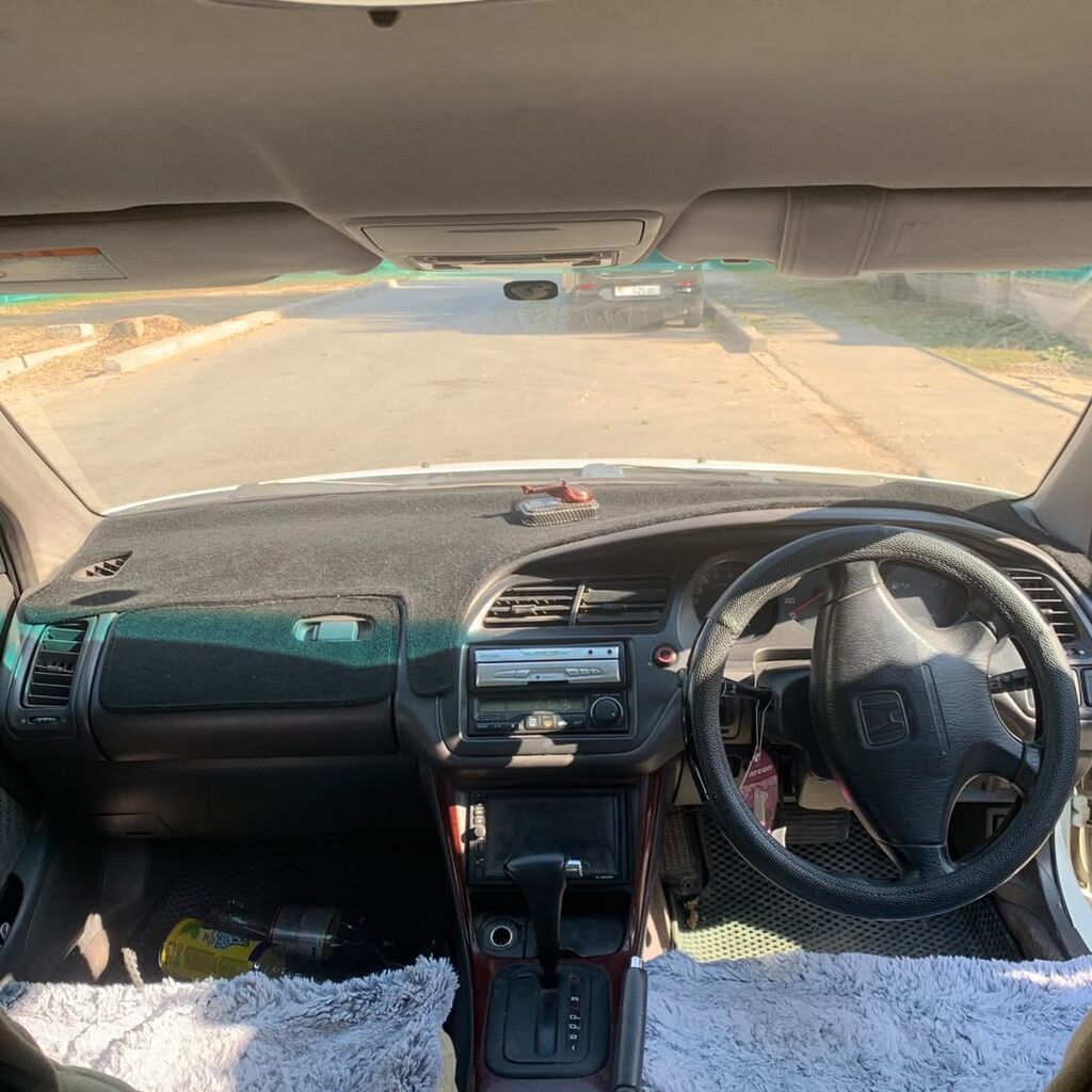 Honda Accord: 2000 г., 2 л, Автомат, Бензин, Седан: фото 5