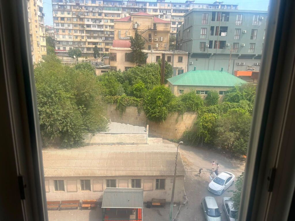 Bakı, 3 otaqlı, Köhnə tikili, 66 kv. m