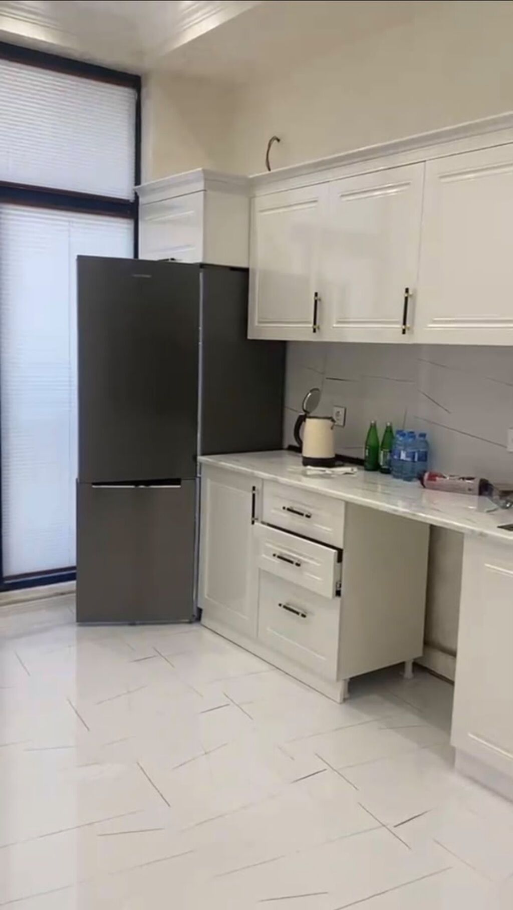 ✨ Nərimanov Rayonunda, White Stone Residence-də 3 Otaqlı Yeni Təmirli