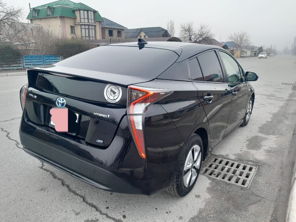 Toyota Prius: 2016 г., 1.8 л, Автомат, Гибрид, Хэтчбэк — фото 5