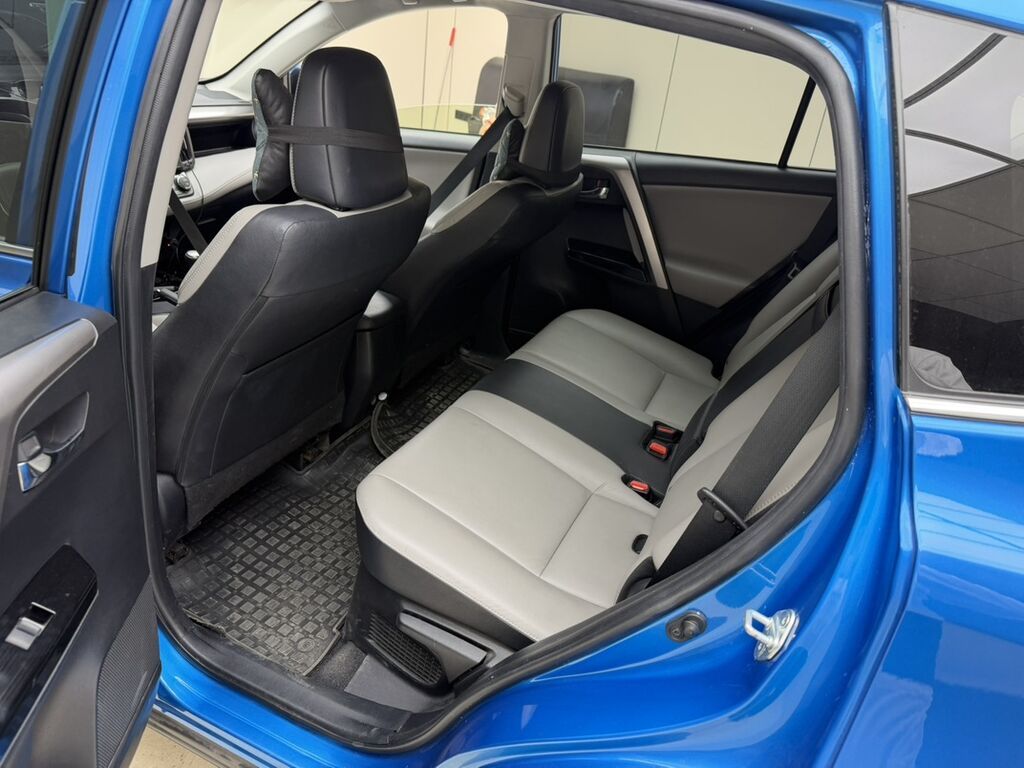 Toyota RAV4: 2016 г., 2.5 л, Вариатор, Гибрид, Кроссовер: фото 3