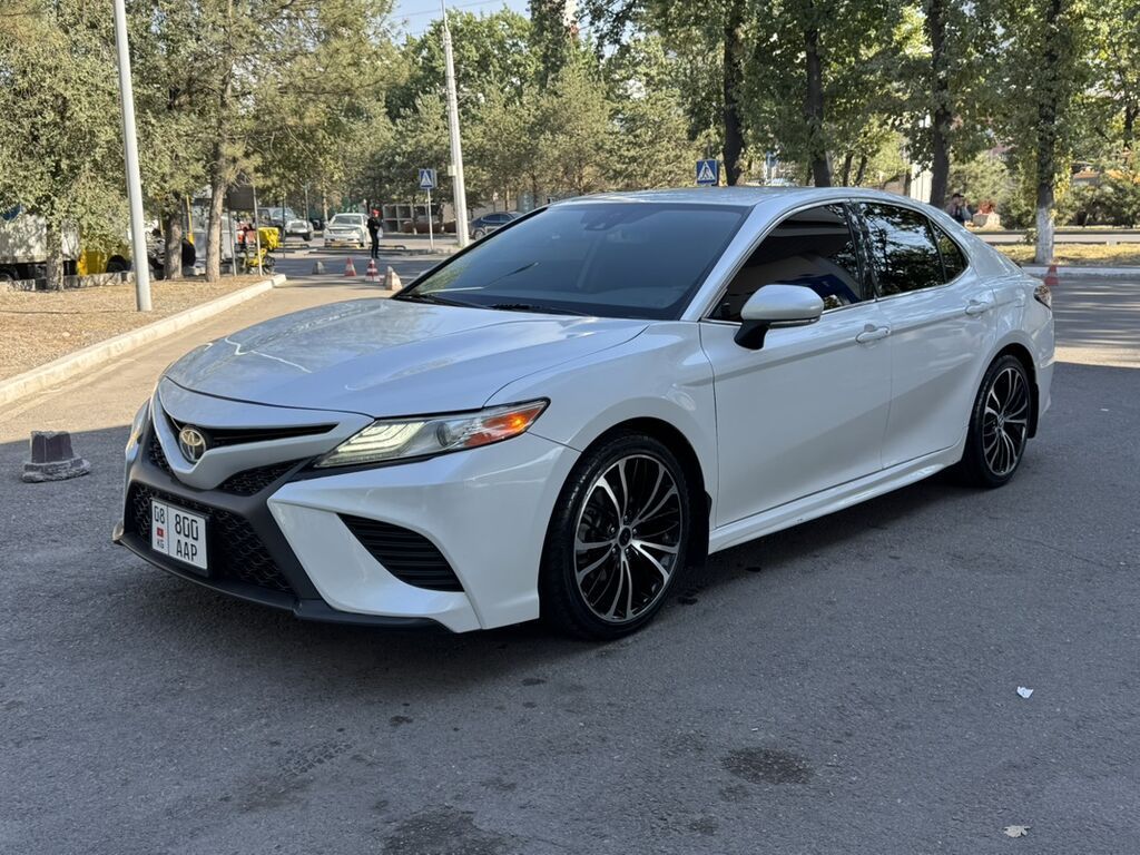 Toyota Camry: 2019 г., 2.5 л, Бензин, Седан: фото 5