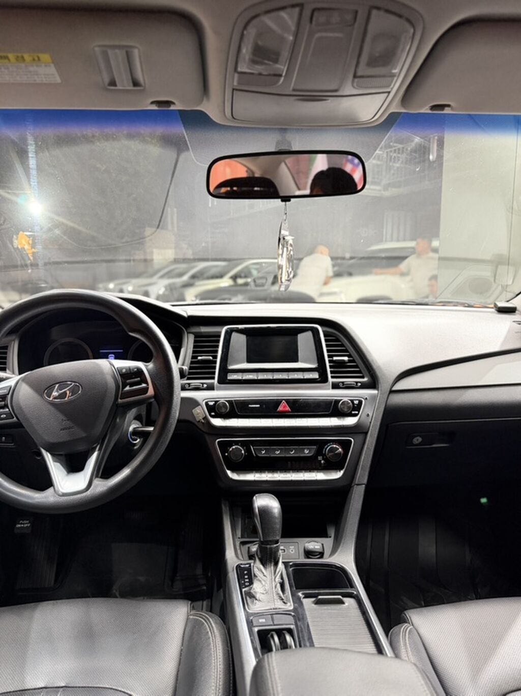 Hyundai Sonata: 2019 г., 2 л, Автомат, Газ, Седан: фото 7