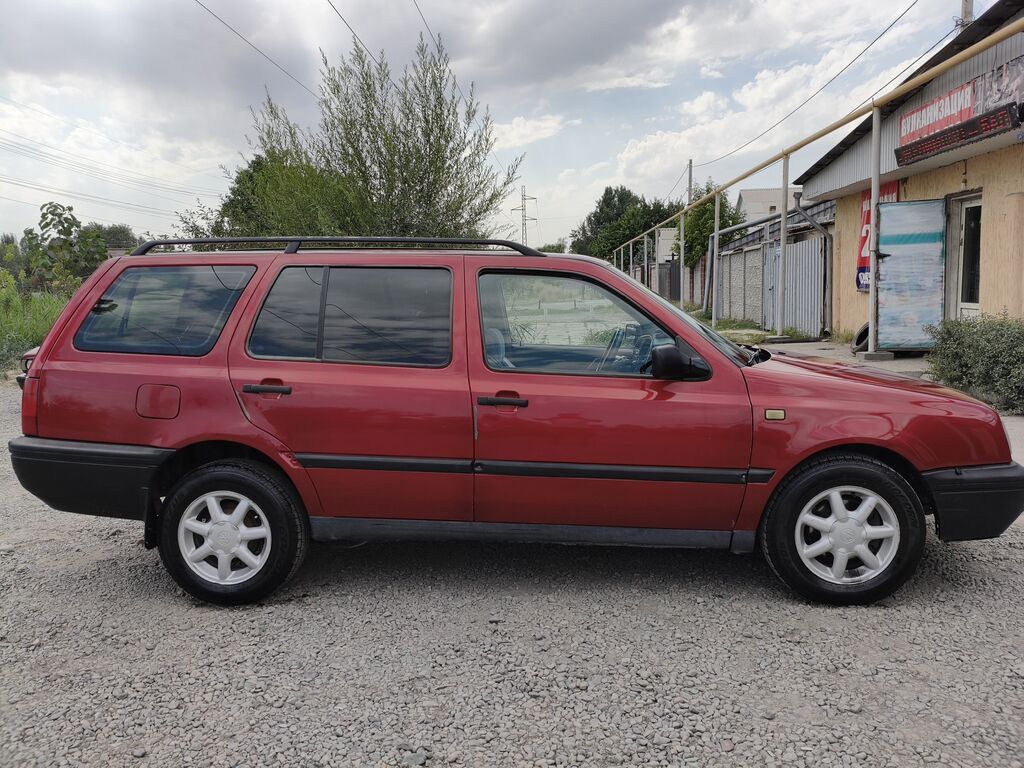 Volkswagen Golf Variant: 1994 г., 1.8 л, Механика, Бензин, Универсал: фото 5