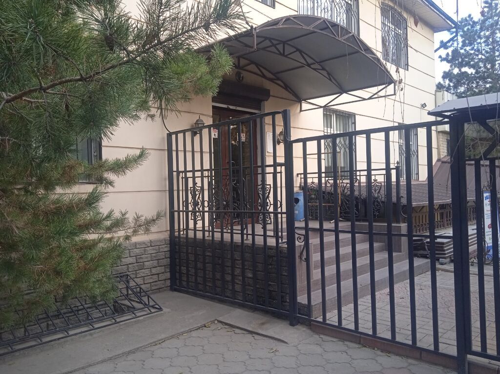 Продажа офисов 275 м², С ремонтом, Частный дом, 1 этаж
