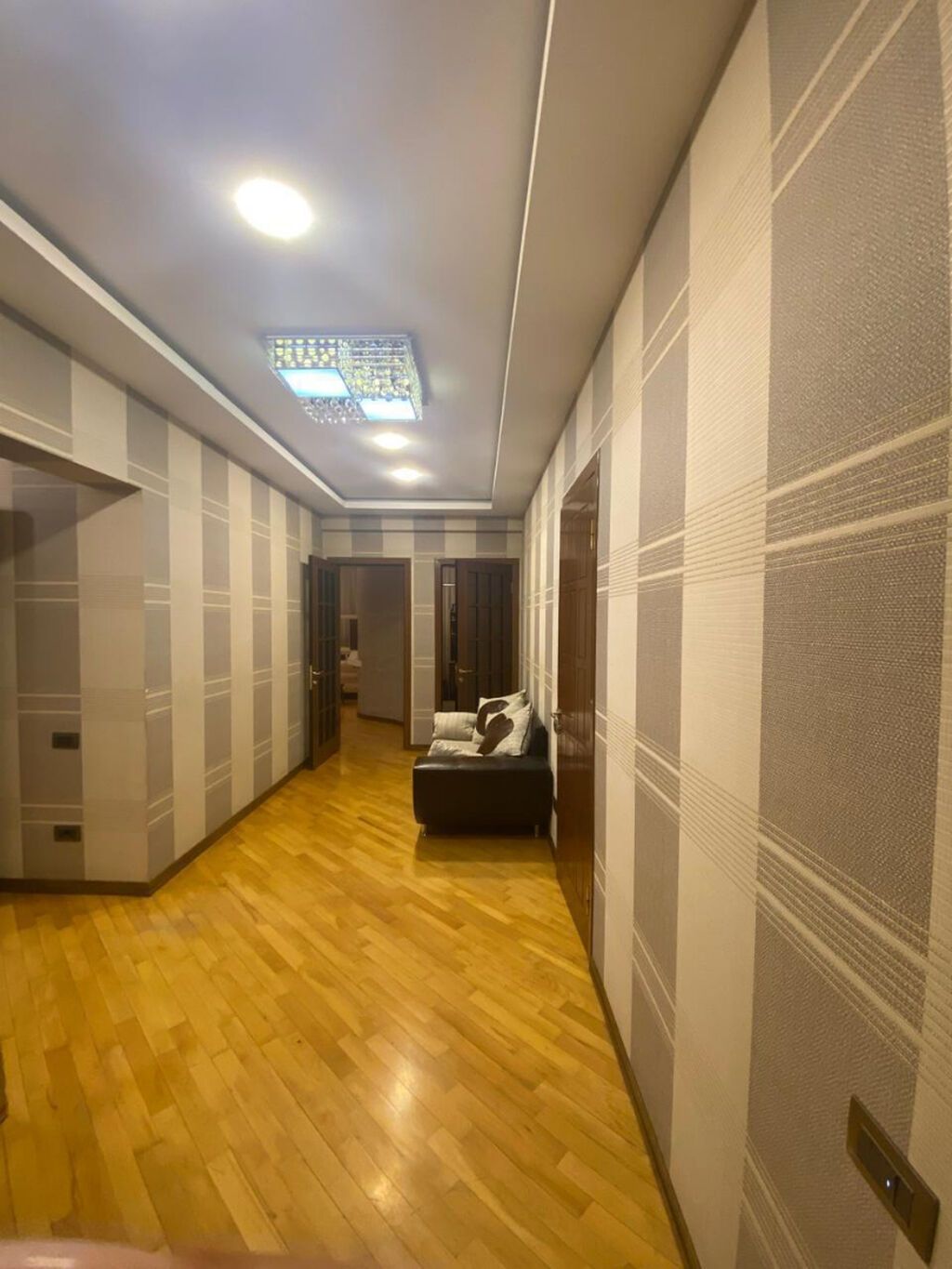 3 otaqlı, Yeni tikili, 104 kv. m