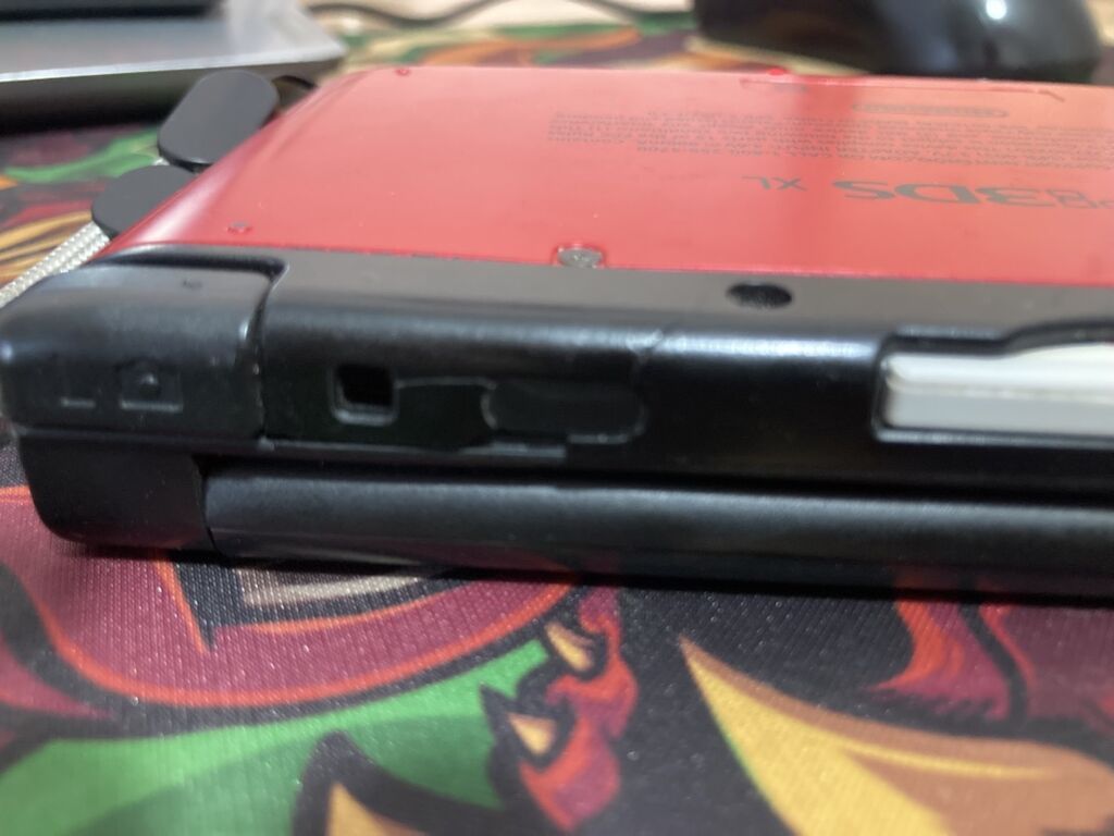 Nintendo 3DS XL красно-черная: фото 4