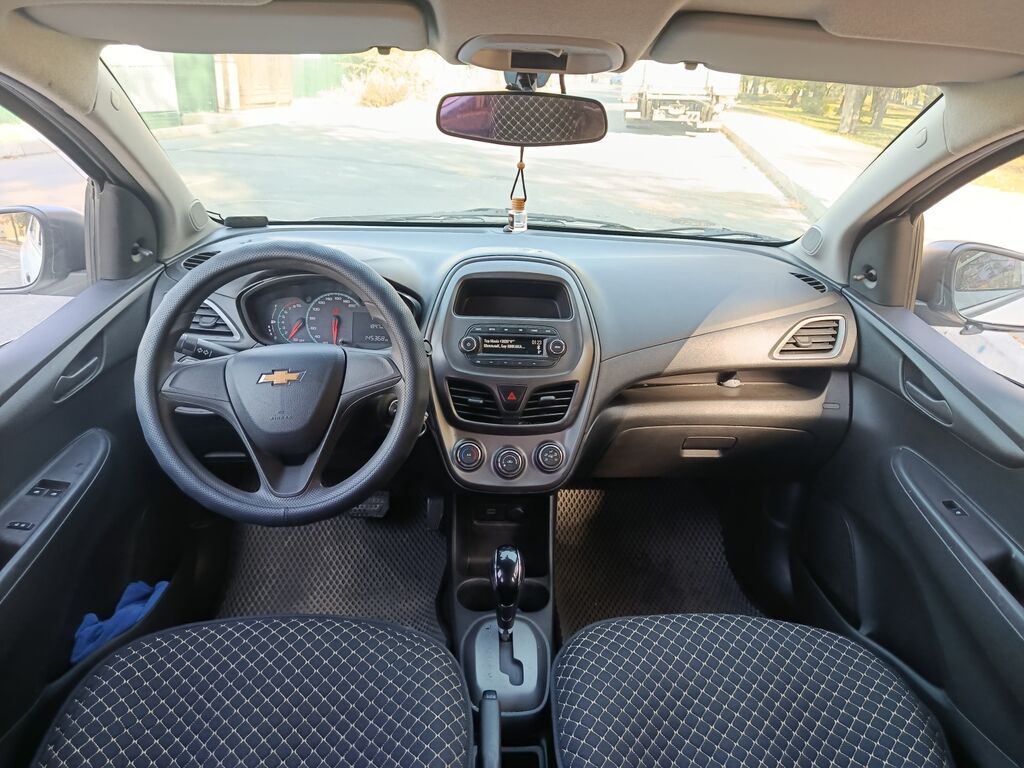 Chevrolet Spark: 2018 г., 1 л, Вариатор, Бензин, Хэтчбэк: фото 6