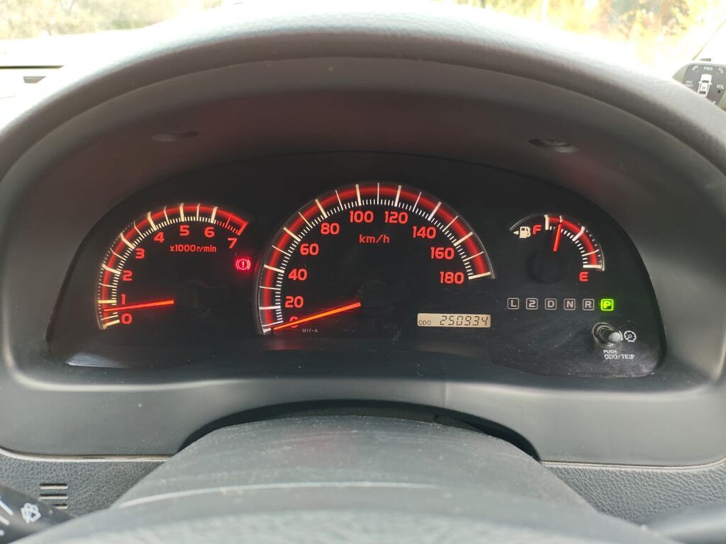Toyota Ipsum: 2007 г., 2.4 л, Автомат, Бензин, Минивэн: фото 6
