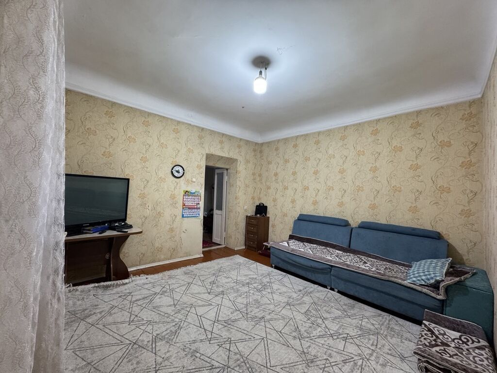 3 комнаты, 61 м², 2 соток, Бишкек, Агентство недвижимости: фото 1