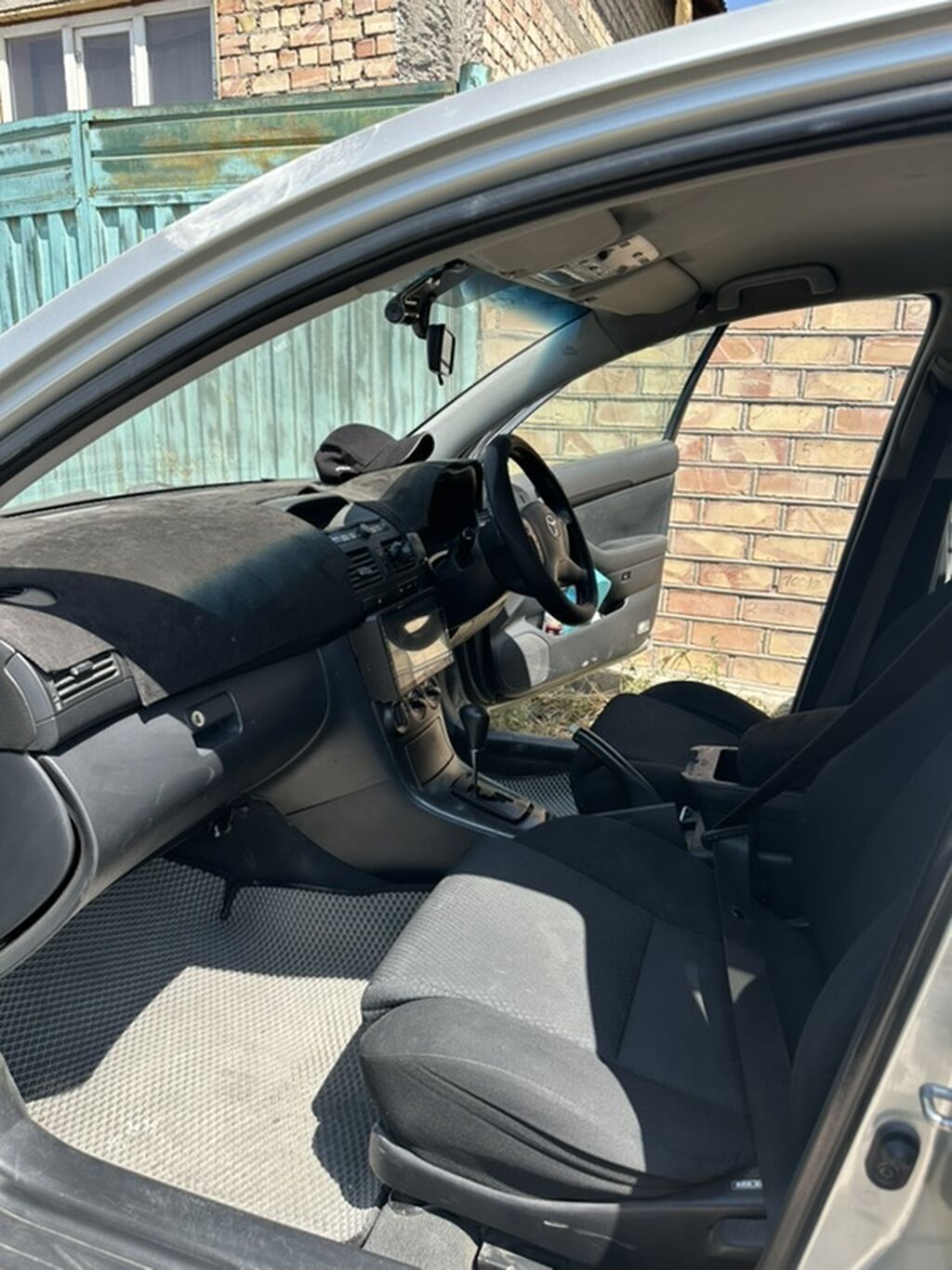 Toyota Avensis: 2005 г., 1.8 л, Автомат, Бензин, Седан: фото 5
