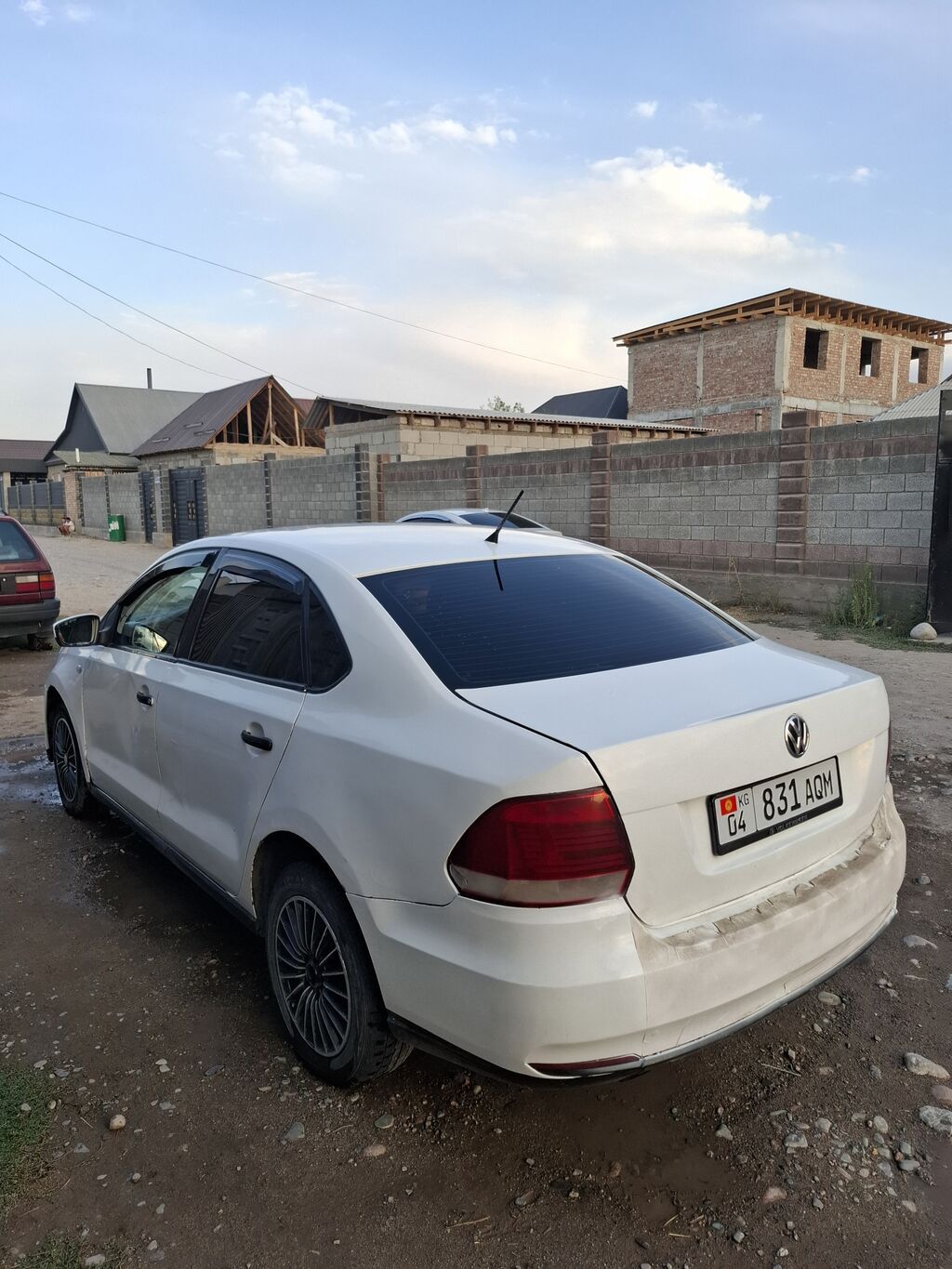 Volkswagen Polo: 2015 г., 1.6 л, Механика, Бензин, Седан: фото 4