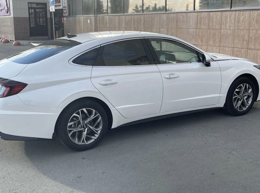 Hyundai Sonata: 2019 г., 2 л, Автомат, Газ, Седан: фото 8