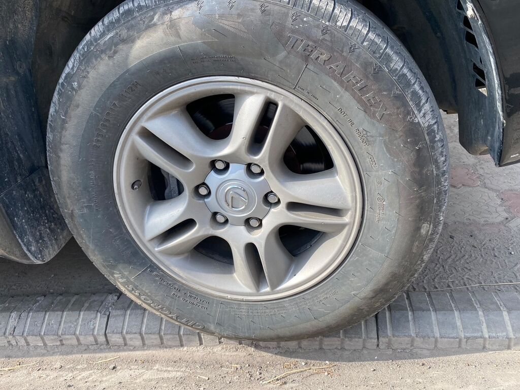 Lexus GX: 2005 г., 4.7 л, Автомат, Газ, Внедорожник: фото 3
