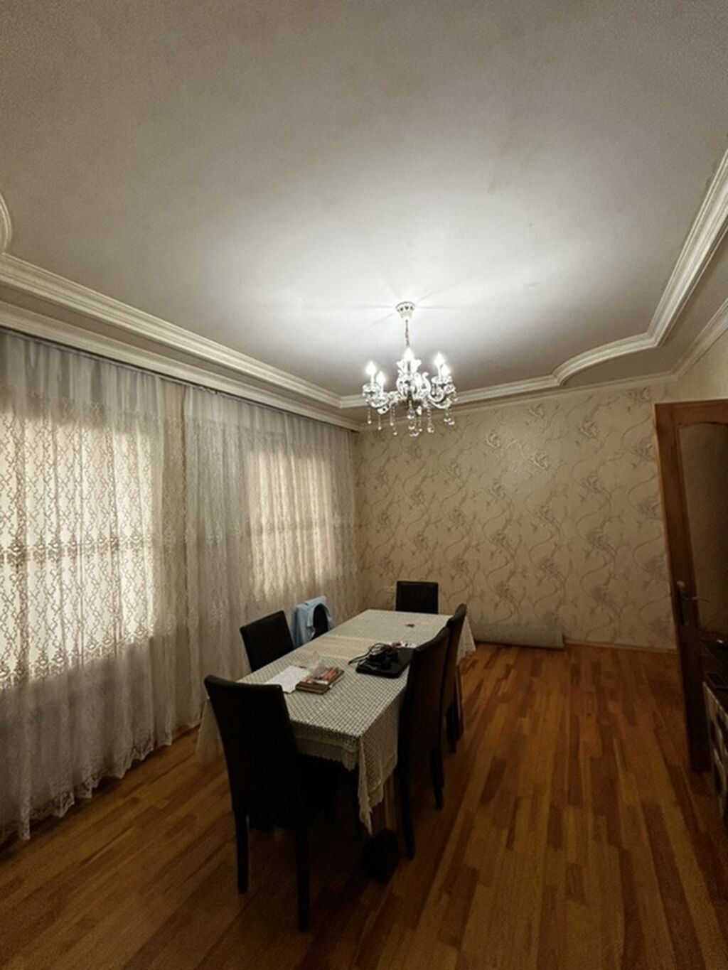 218 kv. m, 6 otaqlı, Qaz, İnternet, Kombi