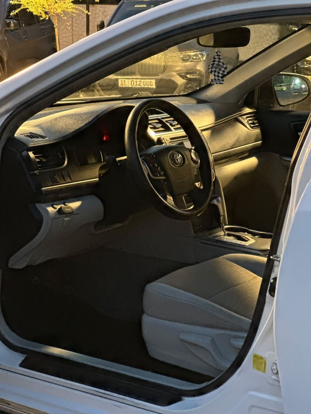 Toyota Camry: 2014 г., 2.5 л, Автомат, Гибрид, Седан: фото 6