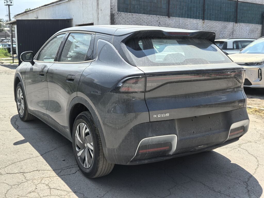 Changan Qiyuan Q05 2026, электрокроссовер: фото 8