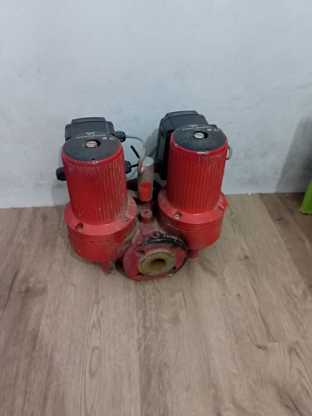 Грундфос. для циркуляции отопление, школу,садик здании: Договорная ...