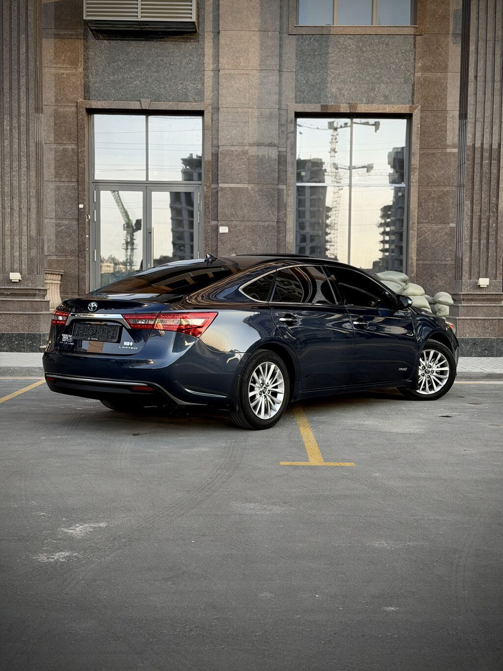 Продам Toyota Avalon 2017, гибрид: фото 2