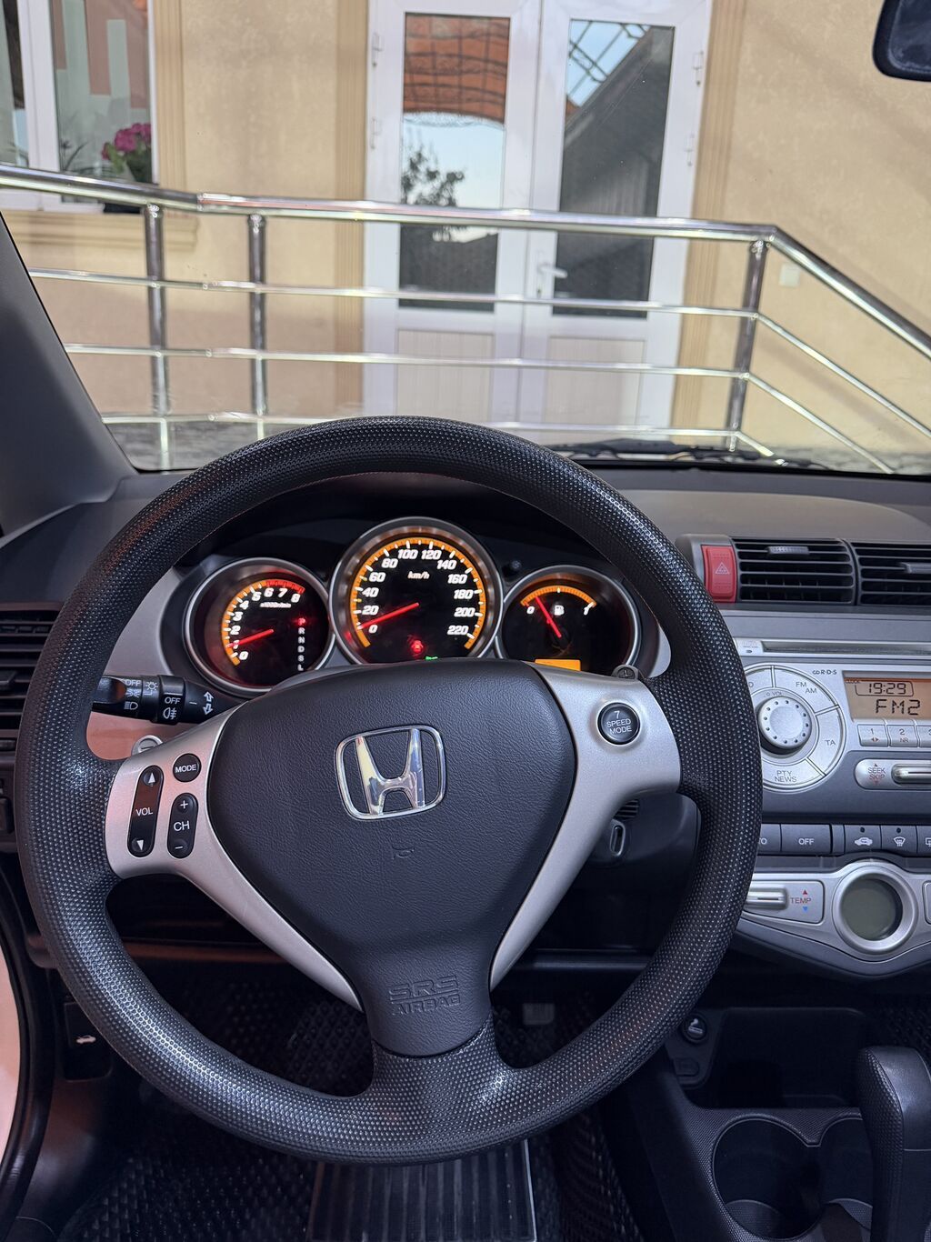 Honda Jazz: 2007 г., 1.4 л, Вариатор, Бензин, Седан: фото 7