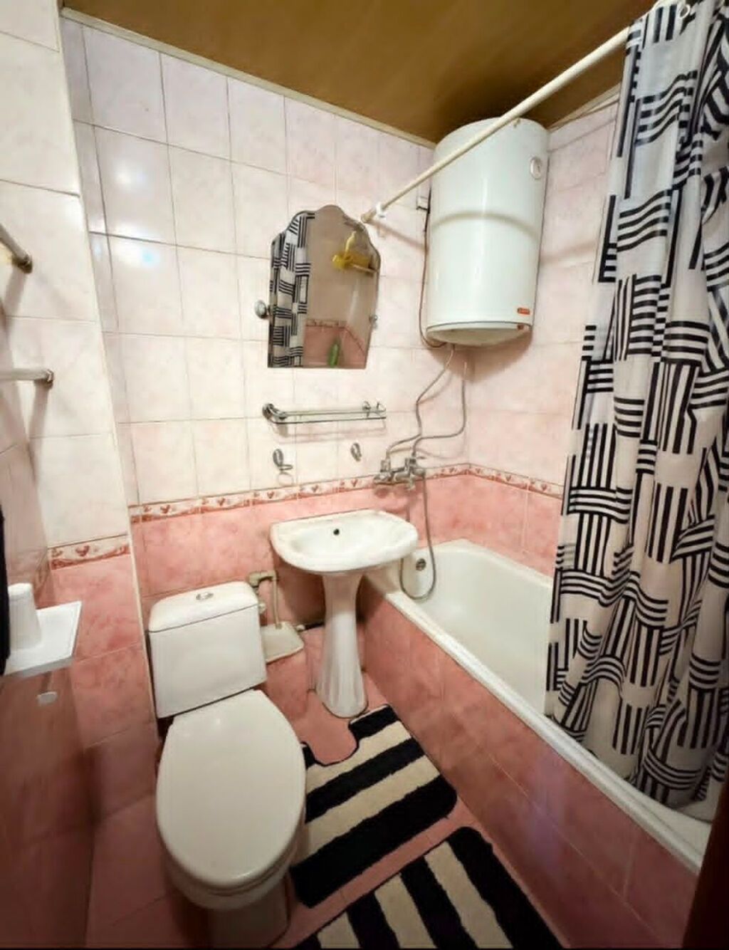 3 комнаты, 58 м², 4 мкр 104 серия, 2 этаж, Косметический ремонт: фото 2
