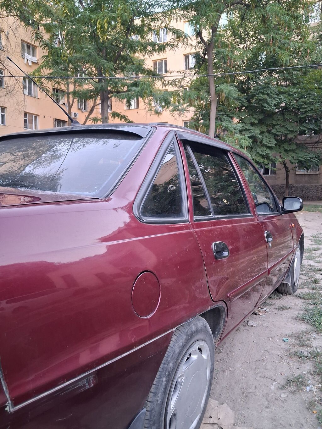 Daewoo Nexia: 2011 г., 1.6 л, Механика, Бензин, Седан: фото 6