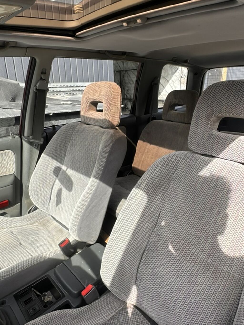 Mitsubishi Space Wagon: 1994 г., 2 л, Механика, Бензин, Минивэн: фото 4
