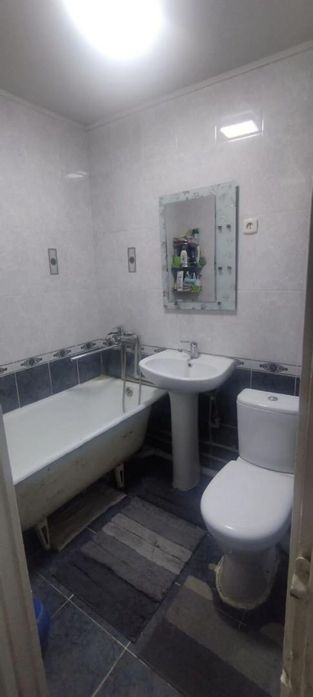 3 комнаты, 58 м², 3 мкр 104 серия, 4 этаж, Косметический ремонт: фото 2