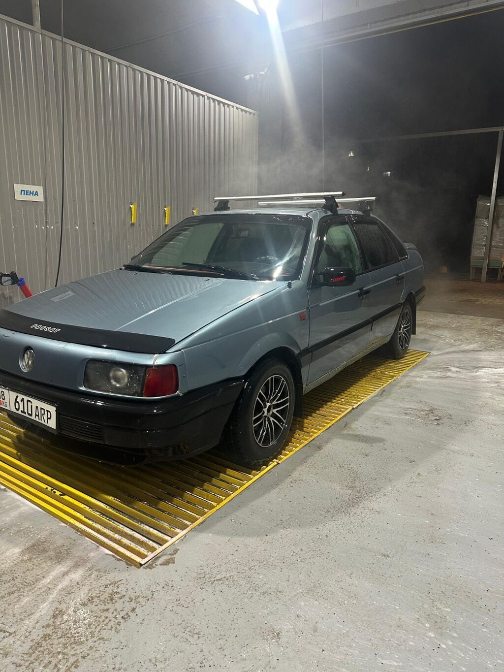 Volkswagen Passat: 1991 г., 1.8 л, Механика, Бензин, Седан: фото 3