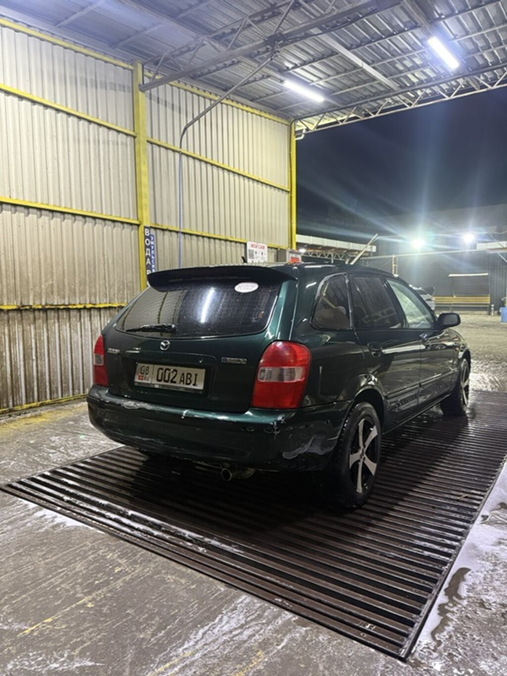 Mazda 323