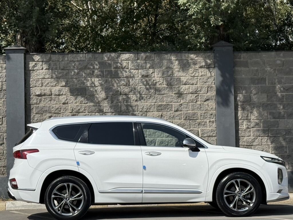 Hyundai Santa Fe: 2018 г., 2 л, Автомат, Бензин, Кроссовер: фото 5