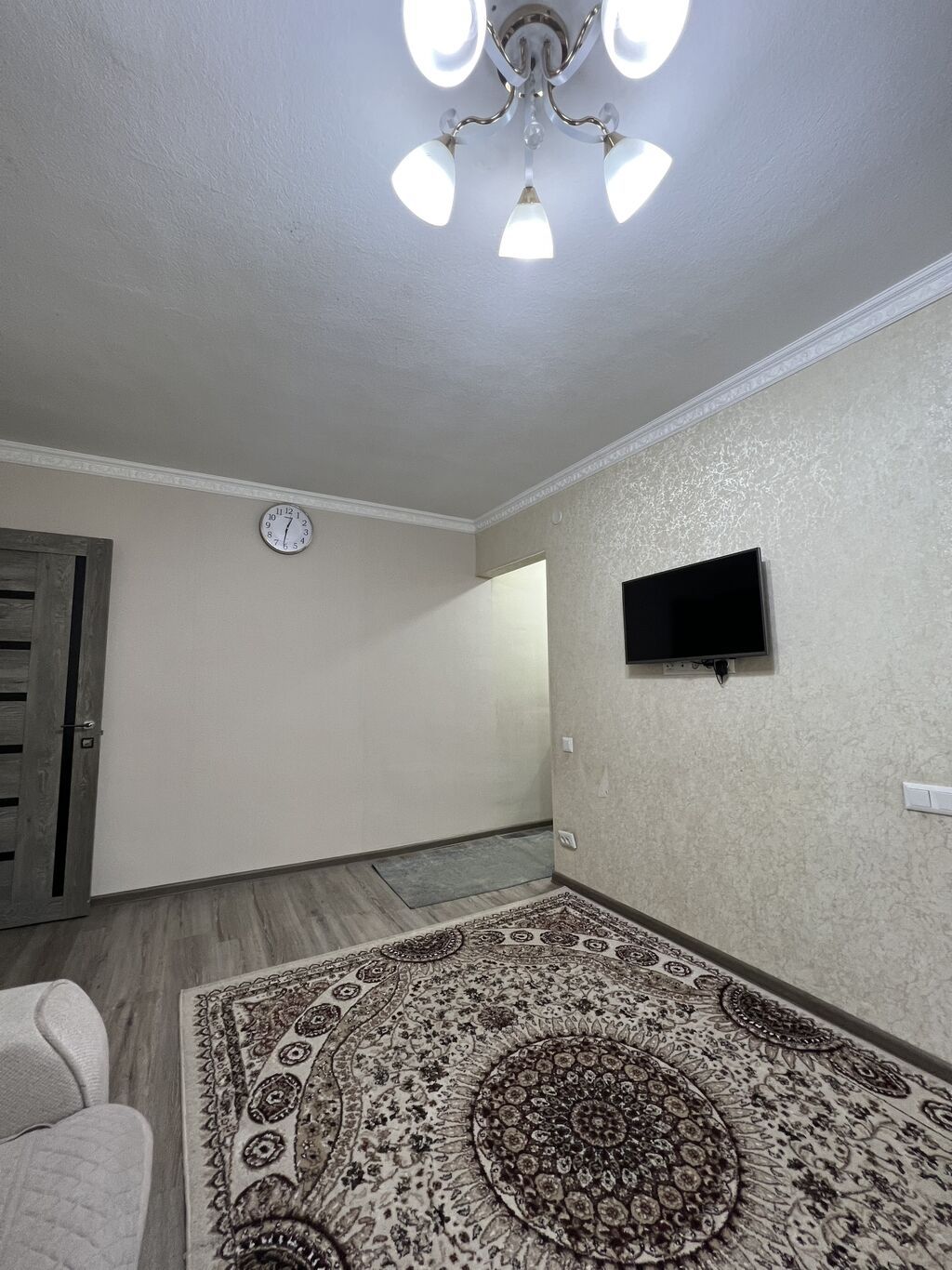 2 комнаты, 42 м², Центральная мечеть Хрущевка, 2 этаж, Евроремонт: фото 2