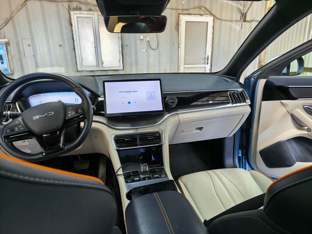 BYD Song Plus: 2024 г., 0.1 л, Робот, Гибрид, Кроссовер: фото 7