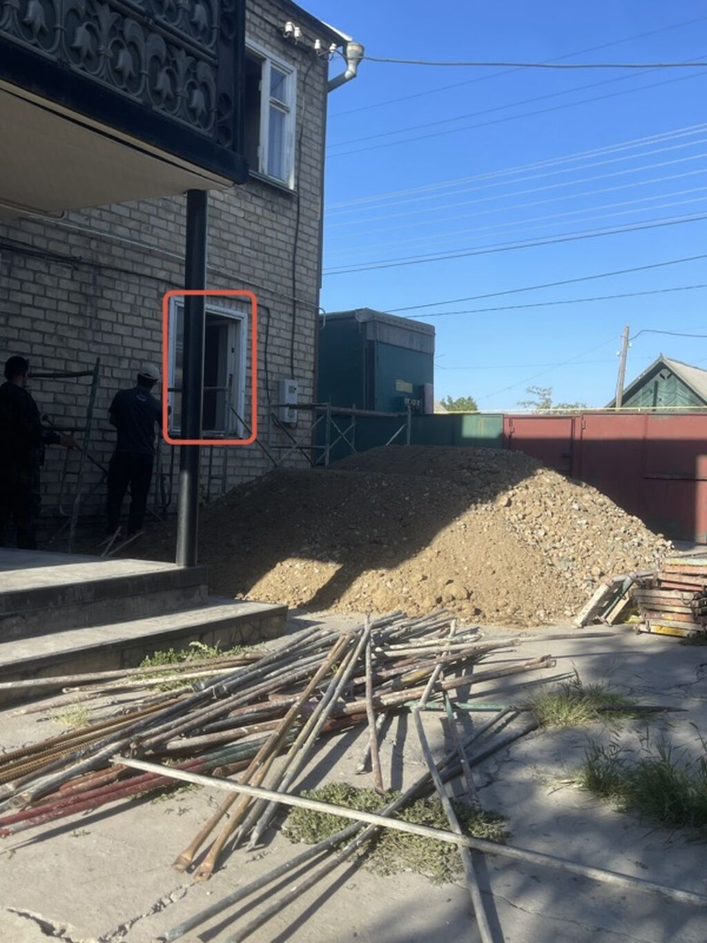 Требуется разнорабочий на засыпку подвала гравием