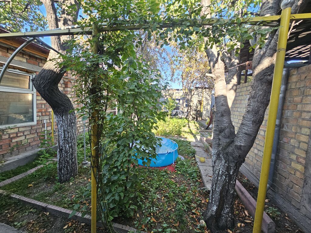 Продам участок 5,7 соток с домом на первой линии: фото 3