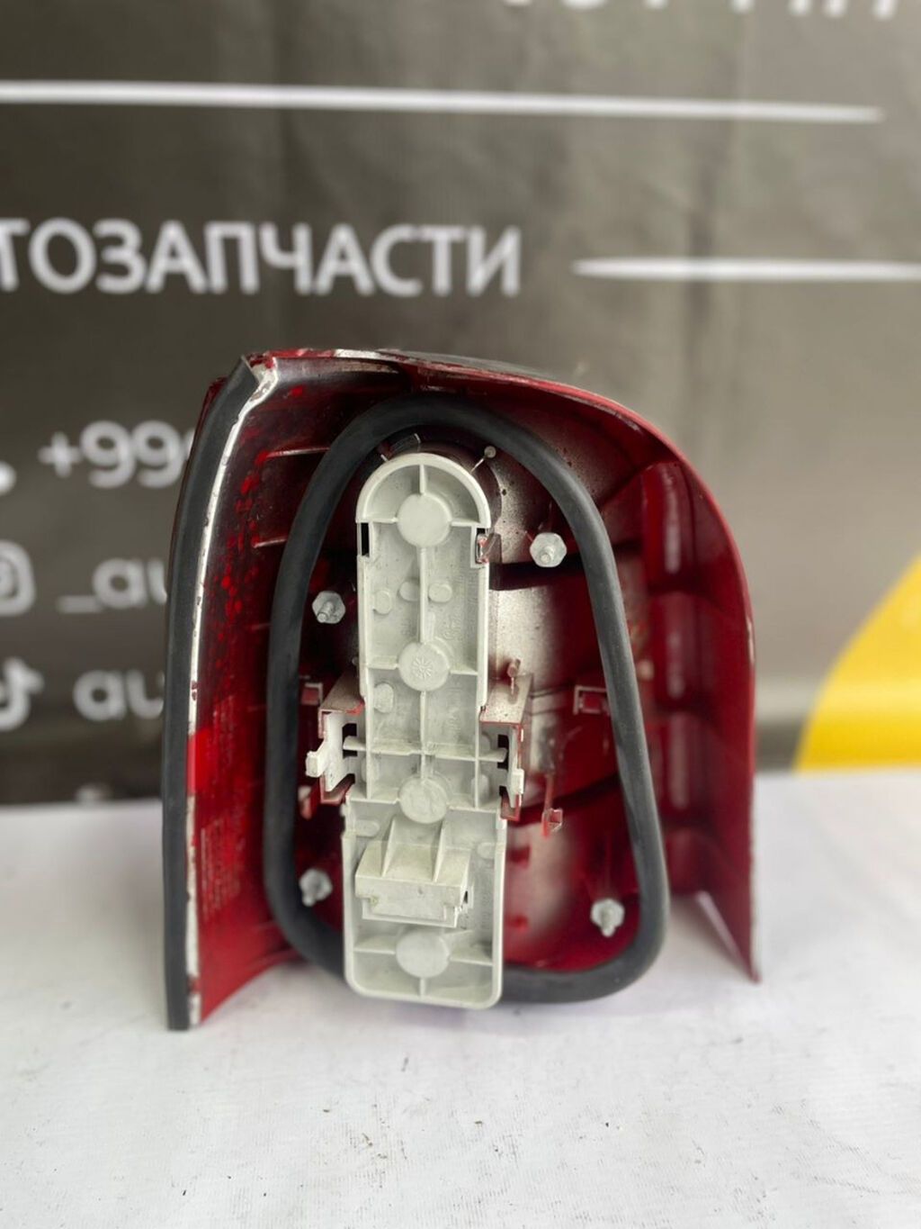 Задний правый стоп-сигнал Audi 1996 г., Б/у, Оригинал, Германия: фото 4
