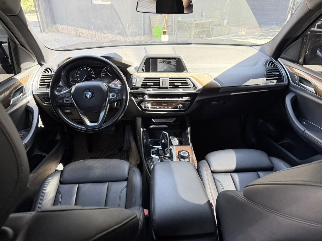 BMW X3: 2018 г., 2 л, Автомат, Бензин, Кроссовер: фото 8